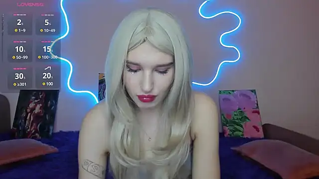 EvelinaLuu online show from 03.04.25