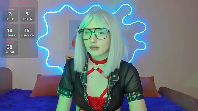 EvelinaLuu online show from 03.20.25