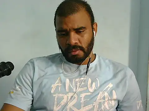 Snapshot of YOX22 chatting on 02.02.26 YOX22 online show from 02.02.26