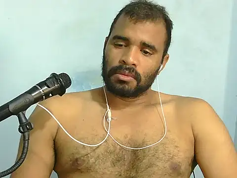 Snapshot of YOX22 chatting on 03.18.26 YOX22 online show from 03.18.26