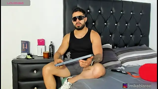 mikeblaree online show from 04.18.26