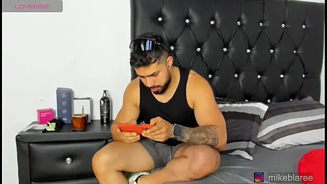 mikeblaree online show from 04.18.26