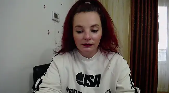 caty33 online show from 02.17.25