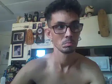Snapshot of Invisibledickman chatting on 02.08.25 Invisibledickman online show from 02.08.25