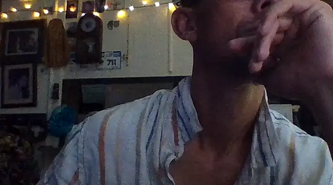 Snapshot of Invisibledickman chatting on 02.08.25 Invisibledickman online show from 02.08.25