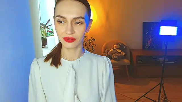 Lady Sunshine  online show from 02.22.26