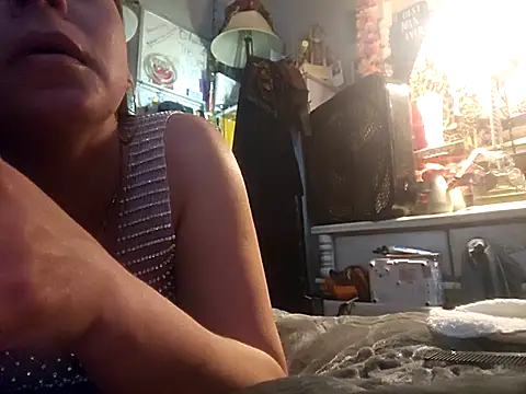 ShysluutGia online show from 10.30.25