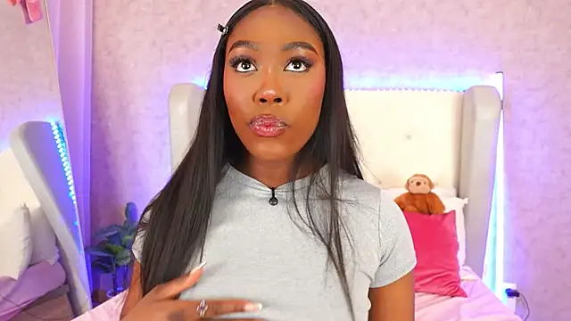 ThianaLopez online show from 04.21.26