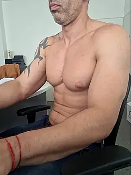 Snapshot of Angelus862002 chatting on 11.21.25 Angelus862002 online show from 11.21.25