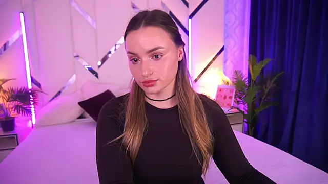 LindsieGreyy online show from 11.25.25