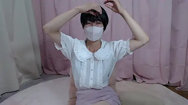 Snapshot of ASAHI_chan chatting on 10.10.25 ASAHI chan online show from 10.10.25