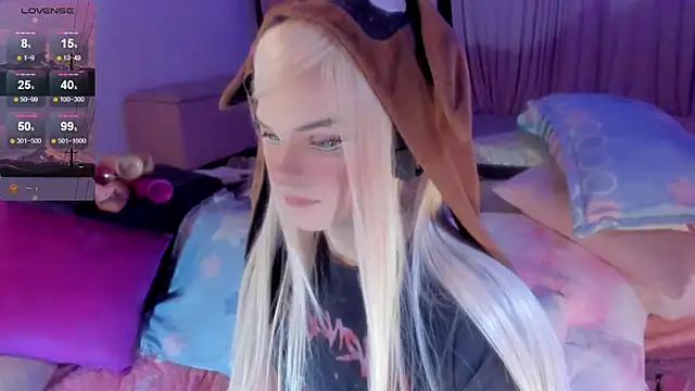 Angelica Reborn online show from 11.18.25