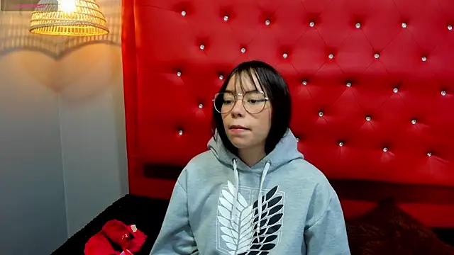 Snapshot of honnielane chatting on 02.21.25 honnielane online show from 02.21.25