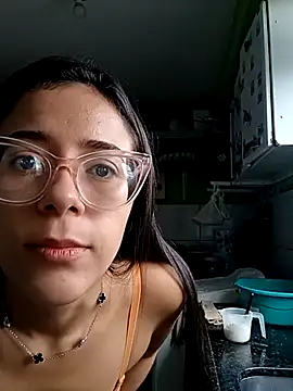 JuliaSalvaa online show from 02.19.25