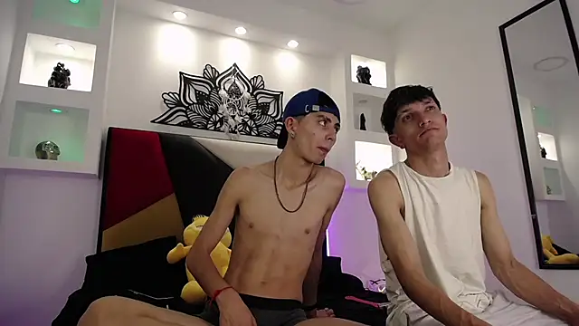 Snapshot of MaikyCooper chatting on 02.26.25 MaikyCooper online show from 02.26.25