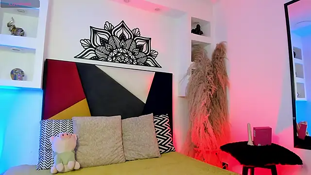 MaikyCooper online show from 11.26.25