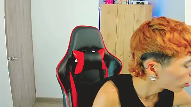 MaikyCooper online show from 12.17.25