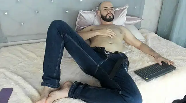 Luke Diaz7 online show from 02.18.25