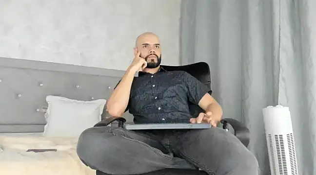 Luke Diaz7 online show from 02.21.25