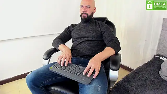 Luke Diaz7 online show from 12.21.25