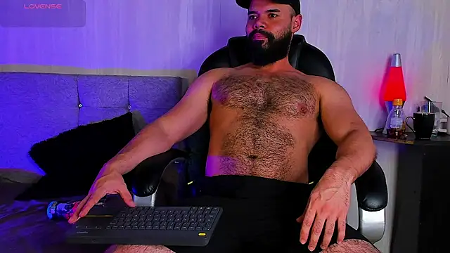 Luke Diaz7 online show from 04.04.26