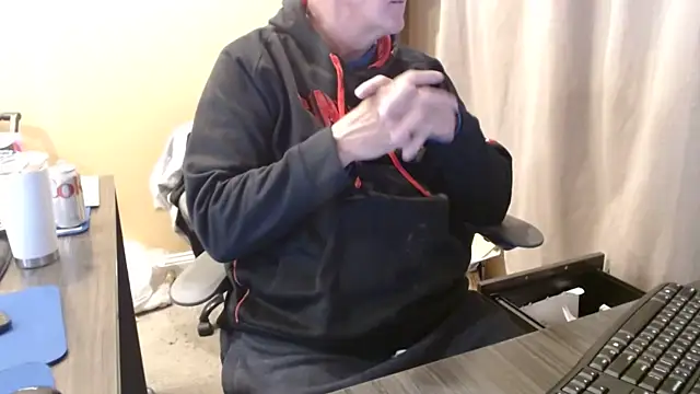 Snapshot of olderandwiser2 chatting on 03.14.25 olderandwiser2 online show from 03.14.25