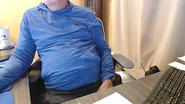 Snapshot of olderandwiser2 chatting on 03.19.25 olderandwiser2 online show from 03.19.25