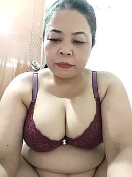 Baby-bigtits2024 online show from 11.24.25