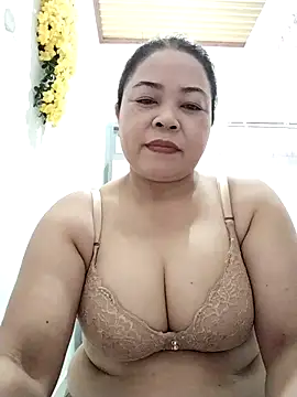 Baby-bigtits2024 online show from 12.14.25