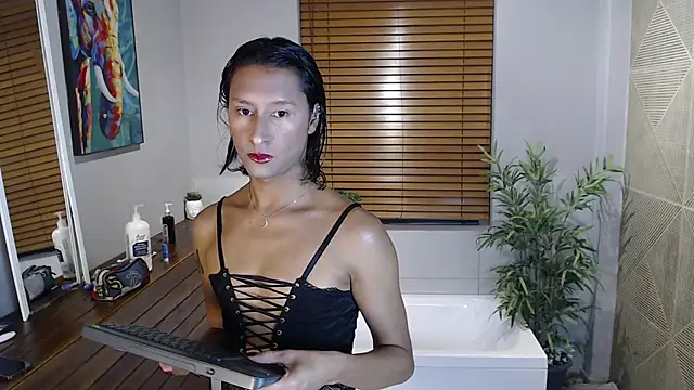 Georgina Palacios  online show from 11.23.25