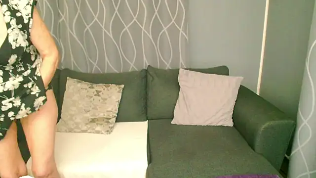 adeleadison online show from 11.04.25