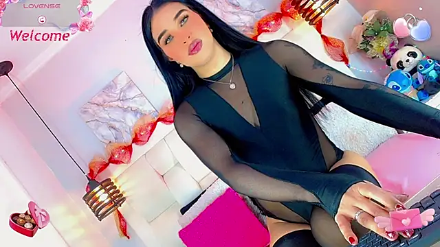 BelovedChain01 online show from 12.15.25