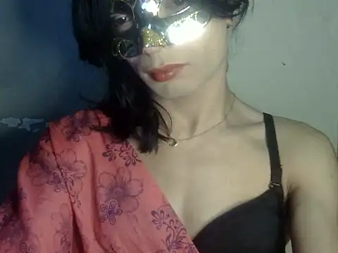 Snapshot of YourCDBitch chatting on 06.04.26 YourCDBitch online show from 06.04.26