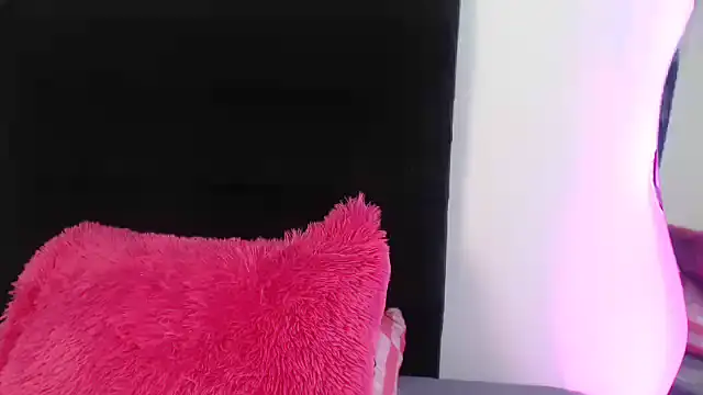 Snapshot of ximenagp chatting on 09.24.25 ximenagp online show from 09.24.25