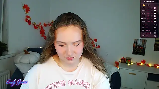 Snapshot of EmilyxxGraces chatting on 09.16.25 EmilyxxGraces online show from 09.16.25