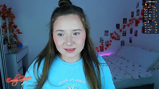 Snapshot of EmilyxxGraces chatting on 10.10.25 EmilyxxGraces online show from 10.10.25