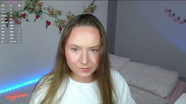 Snapshot of EmilyxxGraces chatting on 04.22.26 EmilyxxGraces online show from 04.22.26