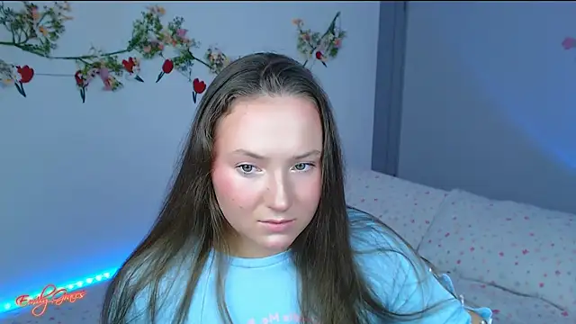 Snapshot of EmilyxxGraces chatting on 04.23.26 EmilyxxGraces online show from 04.23.26