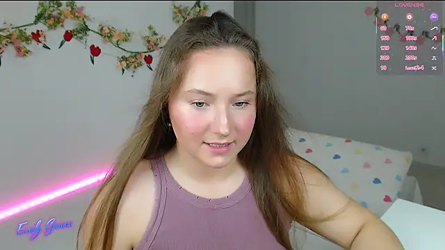 Snapshot of EmilyxxGraces chatting on 05.04.26 EmilyxxGraces online show from 05.04.26