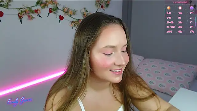Snapshot of EmilyxxGraces chatting on 05.13.26 EmilyxxGraces online show from 05.13.26