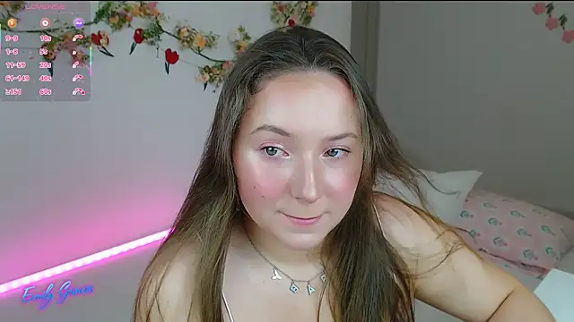 Snapshot of EmilyxxGraces chatting on 05.14.26 EmilyxxGraces online show from 05.14.26