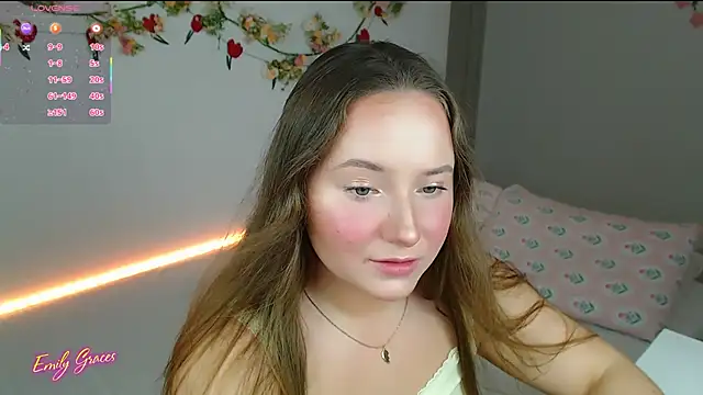 Snapshot of EmilyxxGraces chatting on 05.27.26 EmilyxxGraces online show from 05.27.26