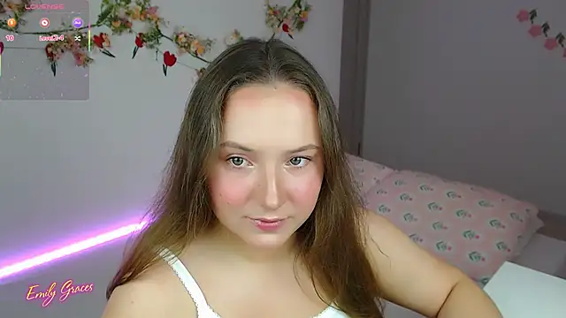 Snapshot of EmilyxxGraces chatting on 05.30.26 EmilyxxGraces online show from 05.30.26