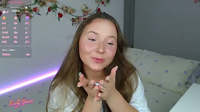 Snapshot of EmilyxxGraces chatting on 06.13.26 EmilyxxGraces online show from 06.13.26