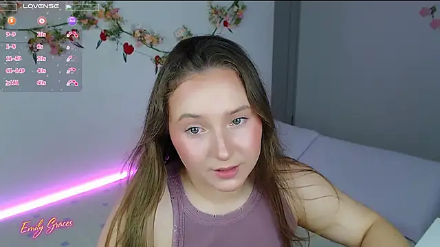 Snapshot of EmilyxxGraces chatting on 06.21.26 EmilyxxGraces online show from 06.21.26
