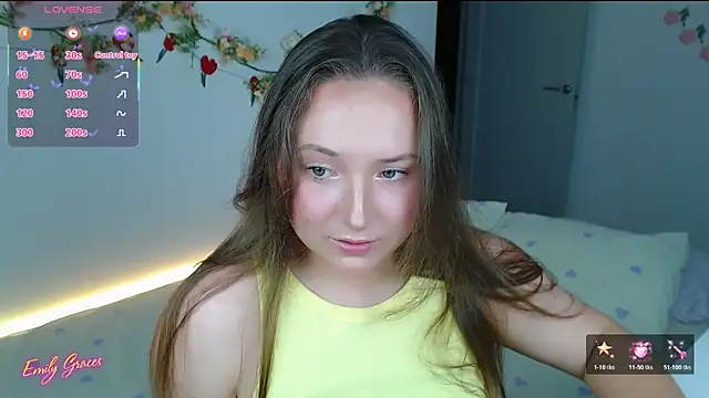Snapshot of EmilyxxGraces chatting on 07.28.26 EmilyxxGraces online show from 07.28.26