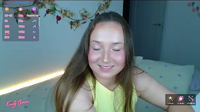 Snapshot of EmilyxxGraces chatting on 07.28.26 EmilyxxGraces online show from 07.28.26