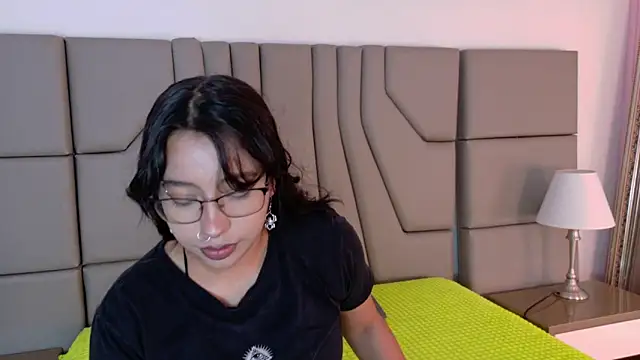 ParanoidTemptaion  online show from 05.09.26