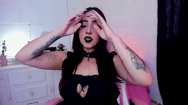 Snapshot of Nyx_Blackmoon chatting on 01.07.26 Nyx Blackmoon online show from 01.07.26