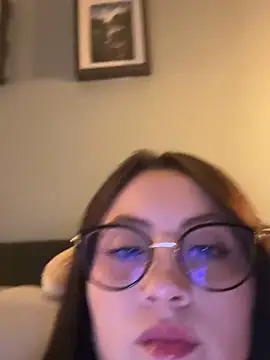 ValentinaOrtiz3 online show from 06.16.26